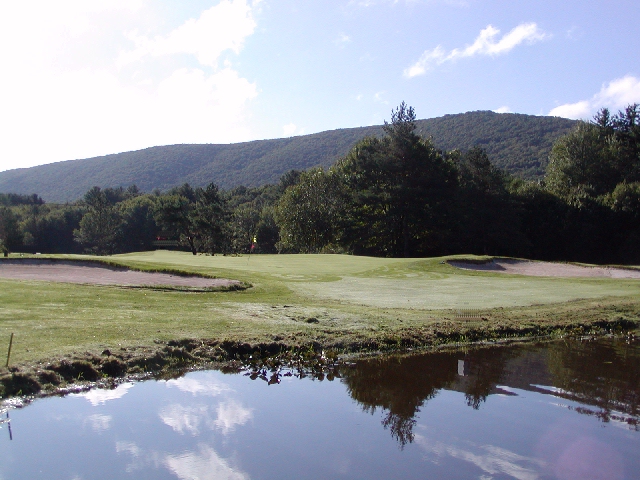 Pocono Mountains-golf course