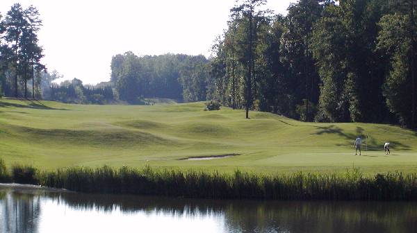 Rocky River Golf Hole 18 with Golfers