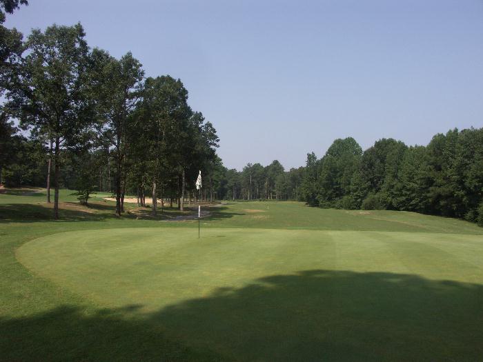 Whispering Pines Golf hole 6 in the Pinehurst Golf Area