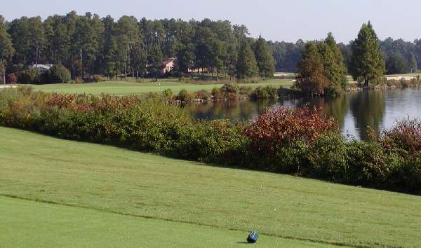 Woodlake - Maples Golf Course Hole 1 - Tee Shot