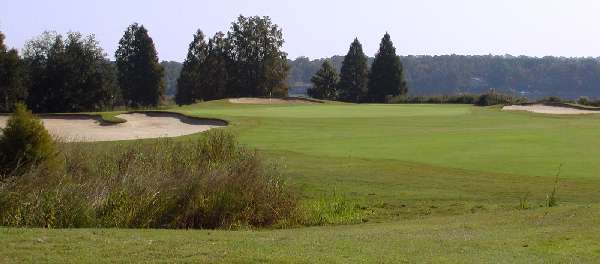 Woodlake - Maples Golf Course Hole 1, Approach View