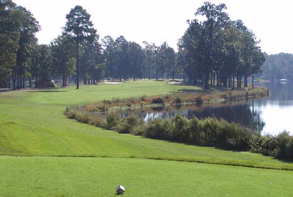Woodlake - Maples Golf Course Hole 3 - Tee Shot