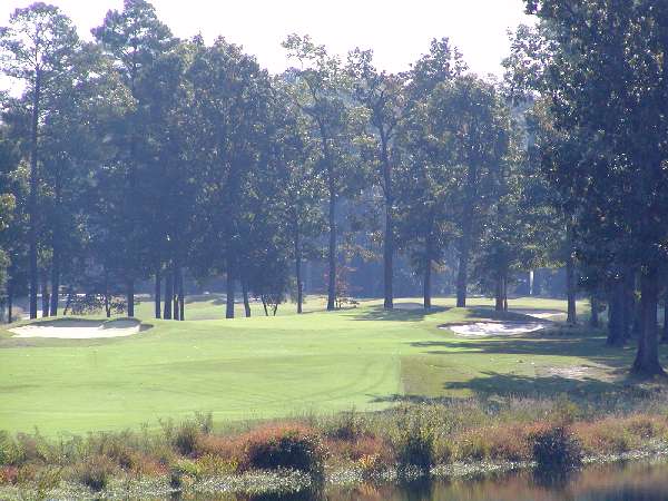 Woodlake - Maples Golf Course Hole 3, Green View