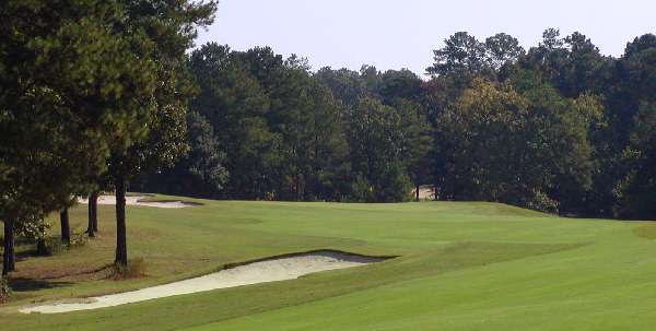 Woodlake - Maples Golf Course Hole 5 - Approach Shot